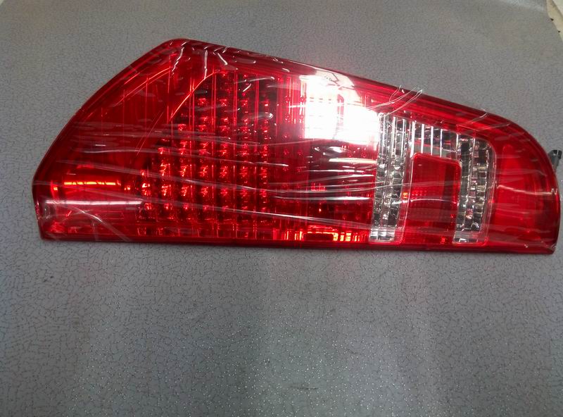 Combined rear taillight Z-HX660×210 ZK6121HQ Right 24V-2
