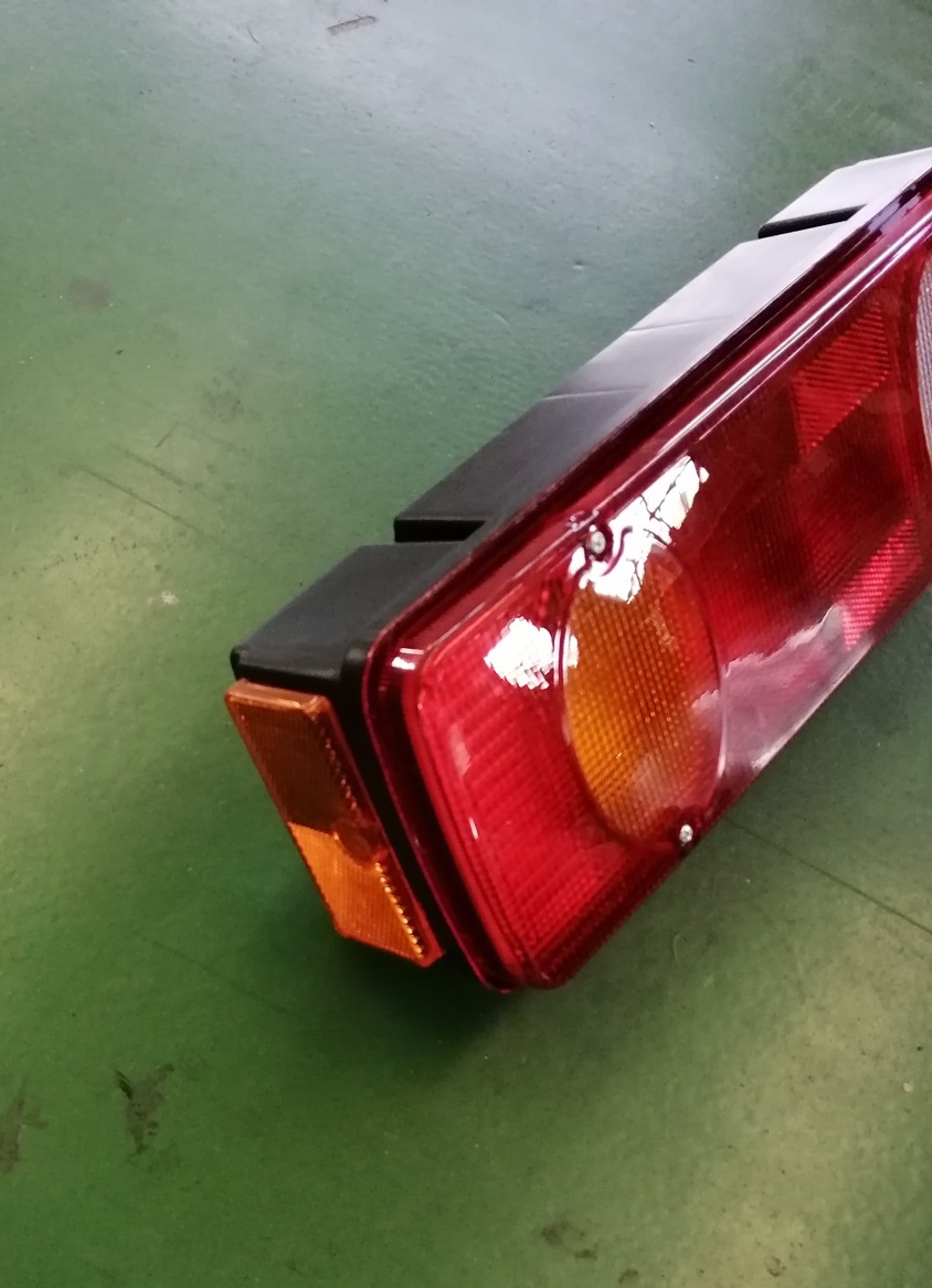 Combined rear taillights, right,-2