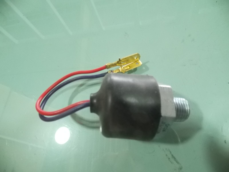 Выключатель стоп-сигнала давления воздуха