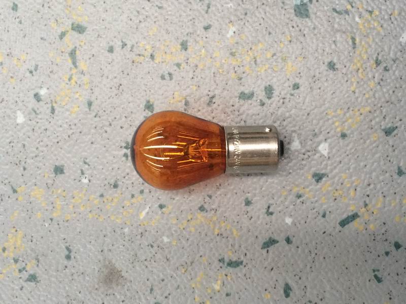 Light bulb (yellow); 24V/21W; PY21W
