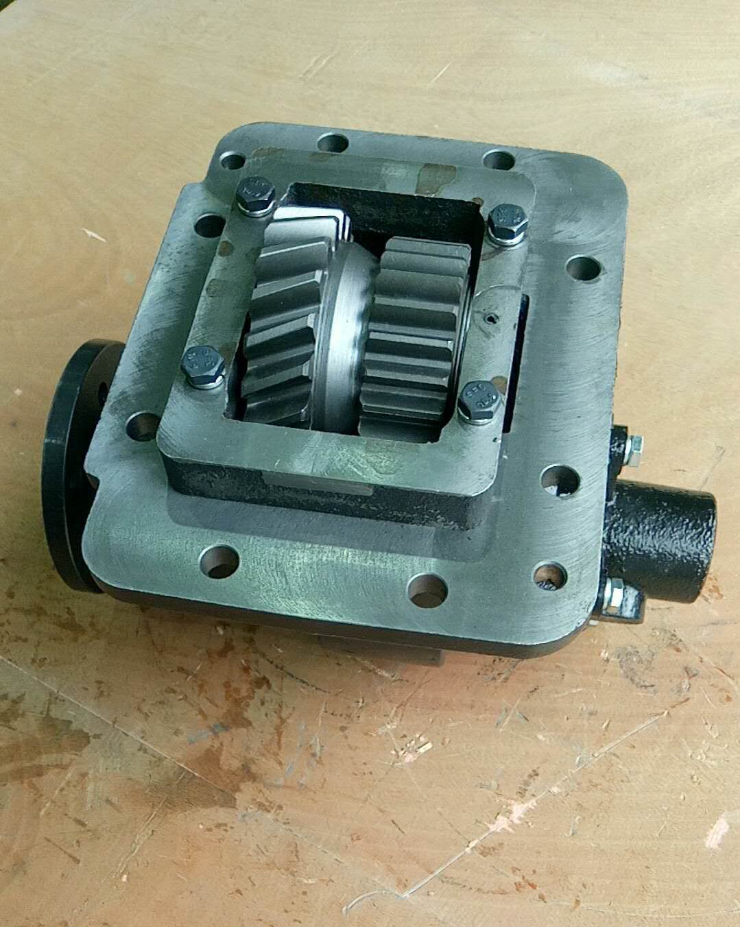 Прием мощности; SDQ 24 / 42PQ1 ; Передаточное число 1,2-1