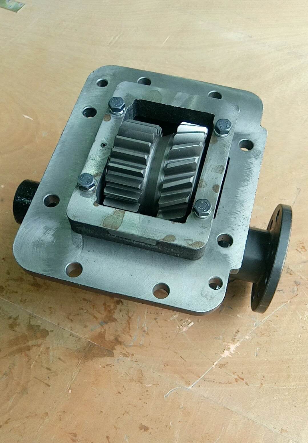 Прием мощности; SDQ 24 / 42PQ1 ; Передаточное число 1,2-2