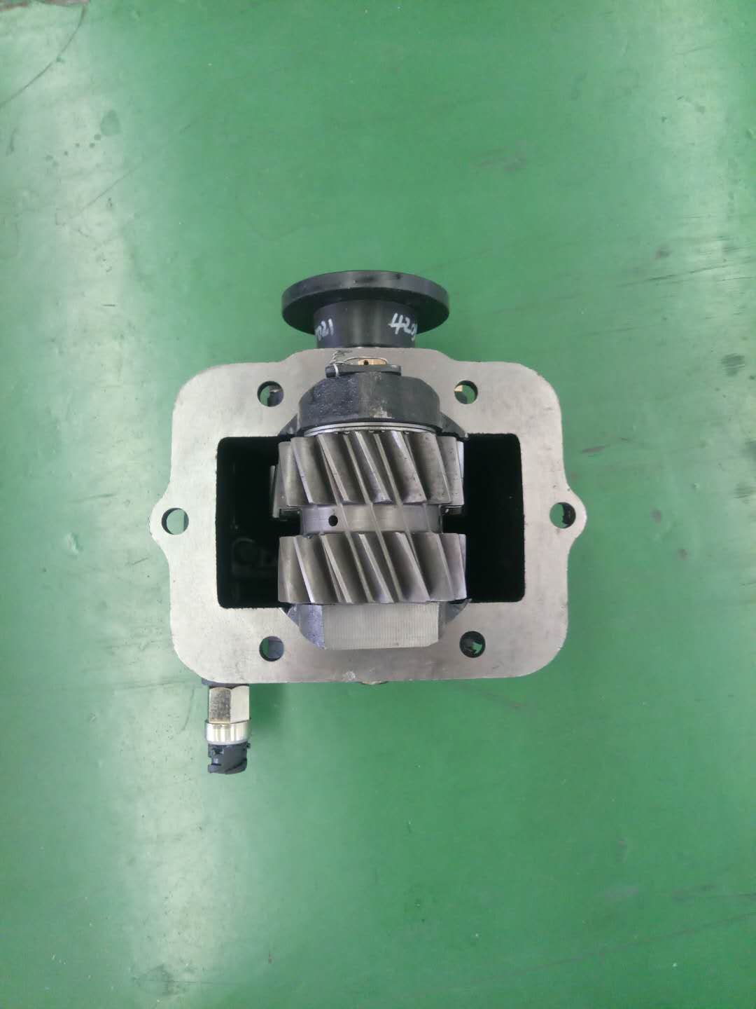 Прием мощности; фланцевый тип; округ Колумбия 4205N120D-010-4