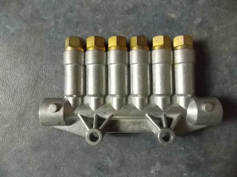 Pipe distributor (three 0.4, two 0.2, one 0.1)-1