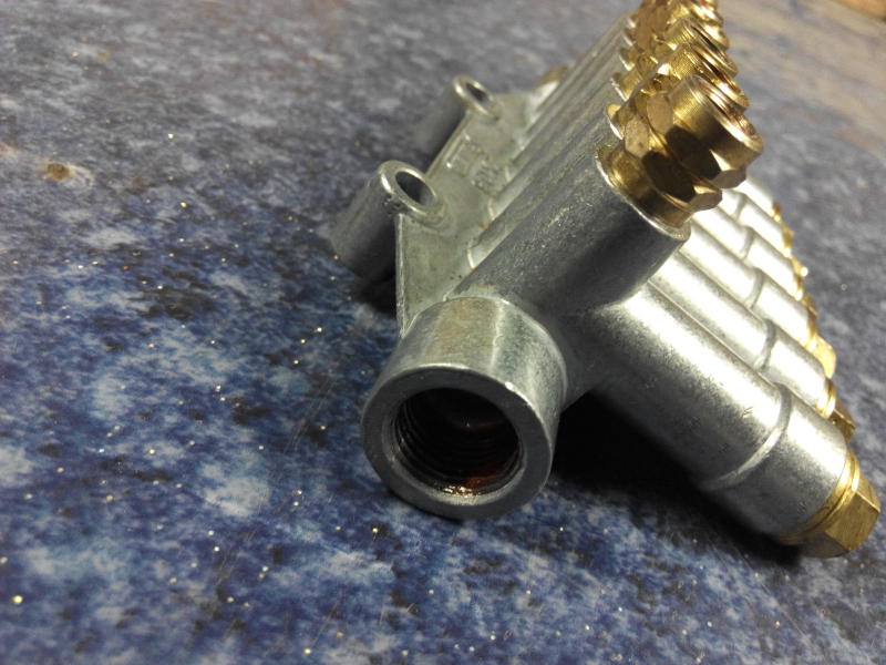 Распределитель (1*0,1+2*0,2+3*0,4)-2