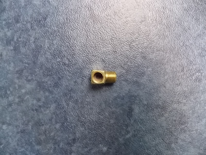 Lubricating point pipe joint - right angle type; delete the same as 4250-00598