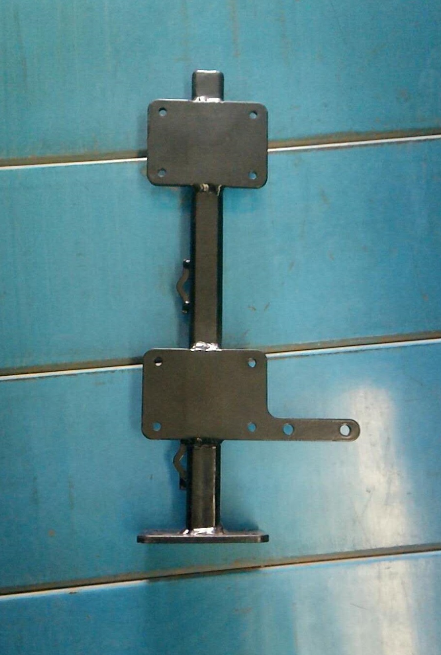 Diaphragm pump fixing frame