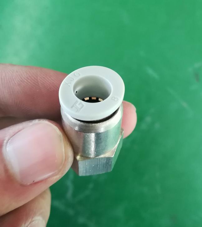 Pneumatic quick plug connector, straight through meter connector, PCF8-01-1