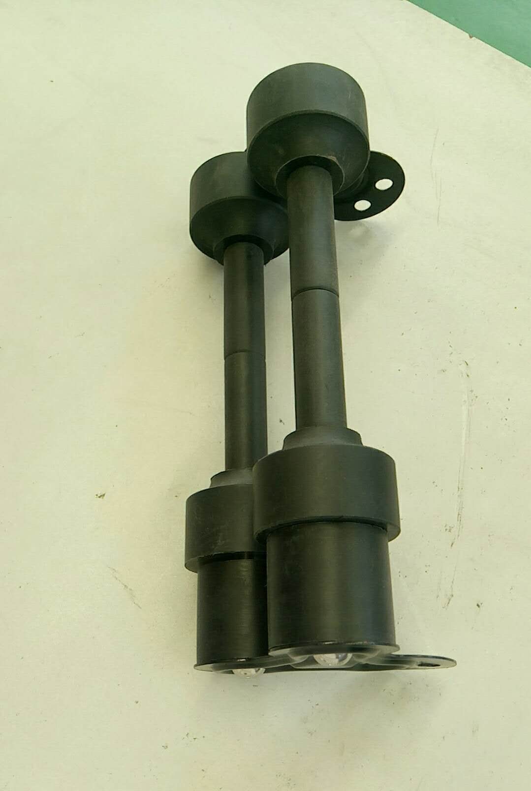 Guide shaft wheel assembly; for 82220 reel pipe disc-1