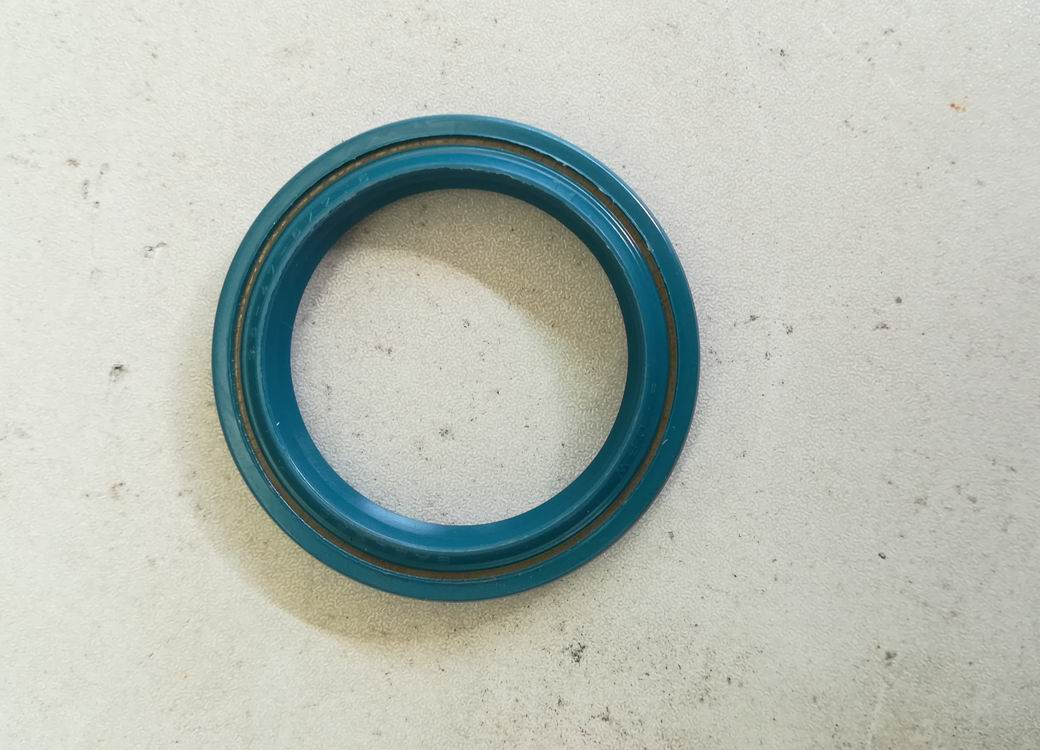 Reciprocating oil seal;90167700