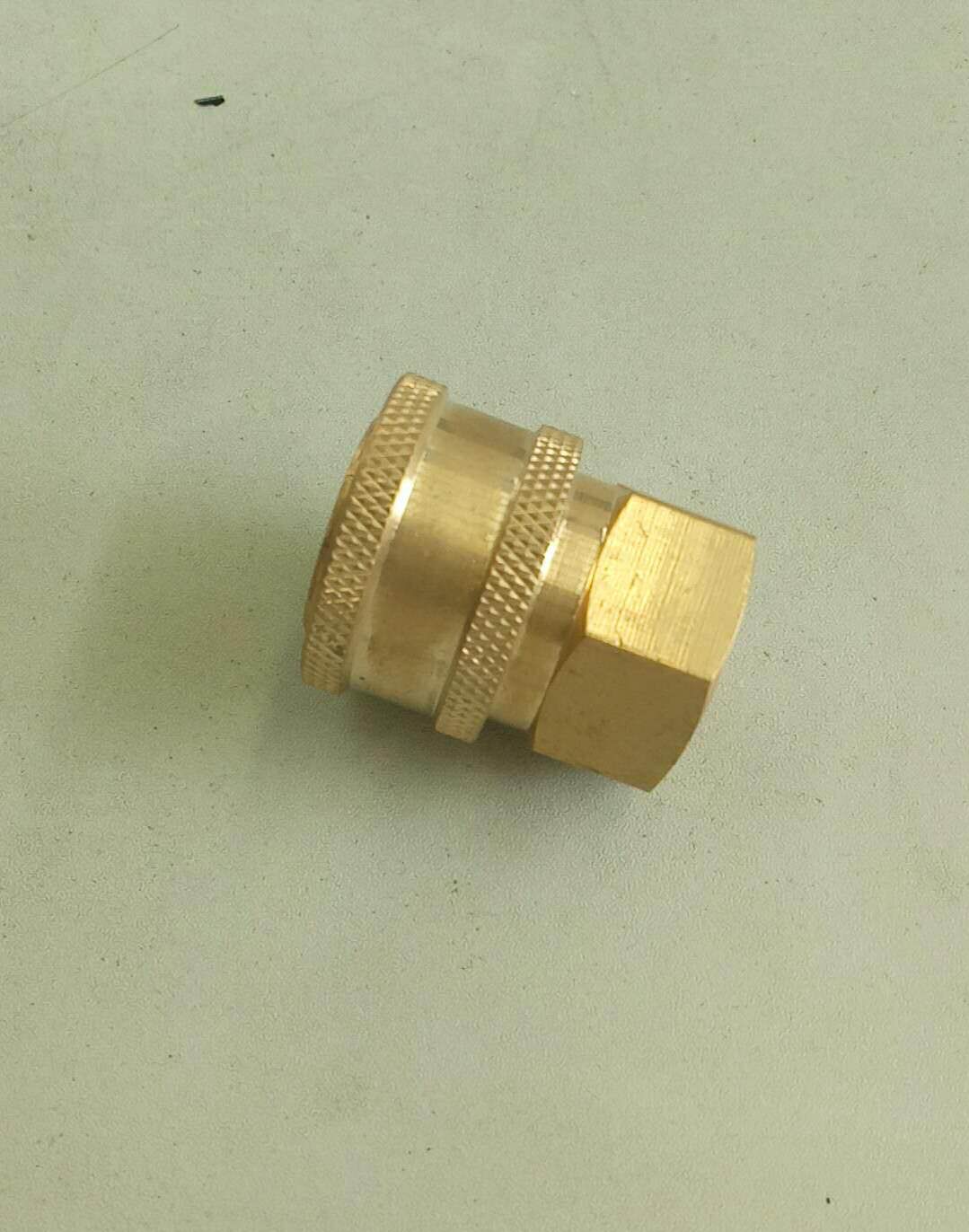 Quick female connector; TB-3SF; for National V road maintenance vehicles