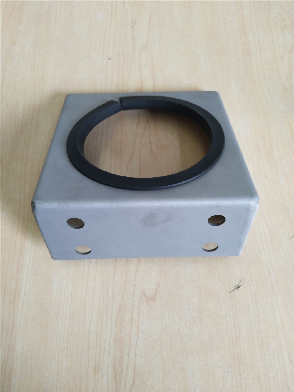 Кронштейн аккумулятора