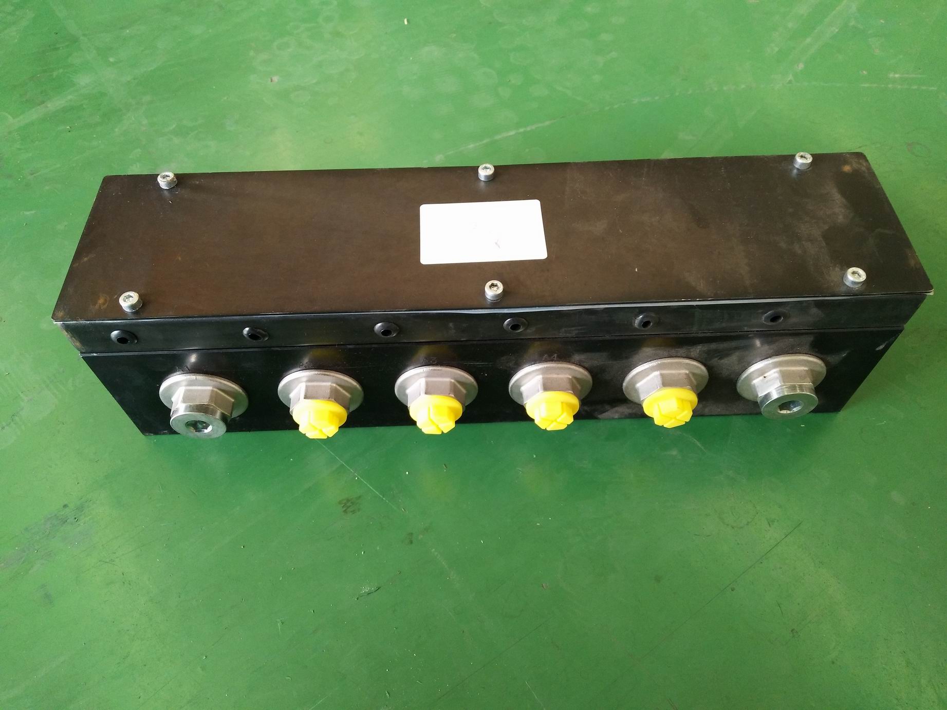 Шестисоединенный клапанный комплект-2