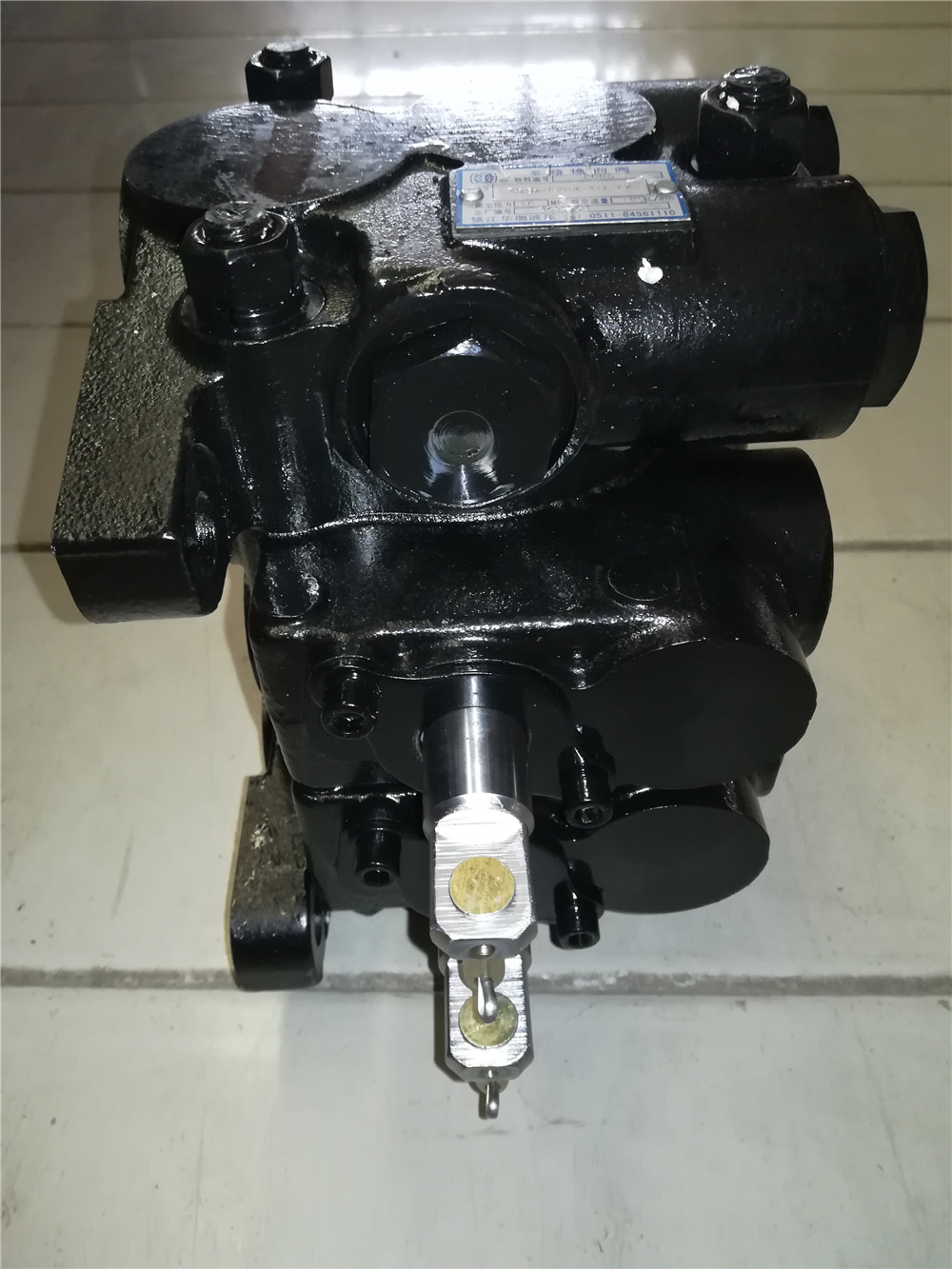 Multi-way reversing valve CDB-F20X-1