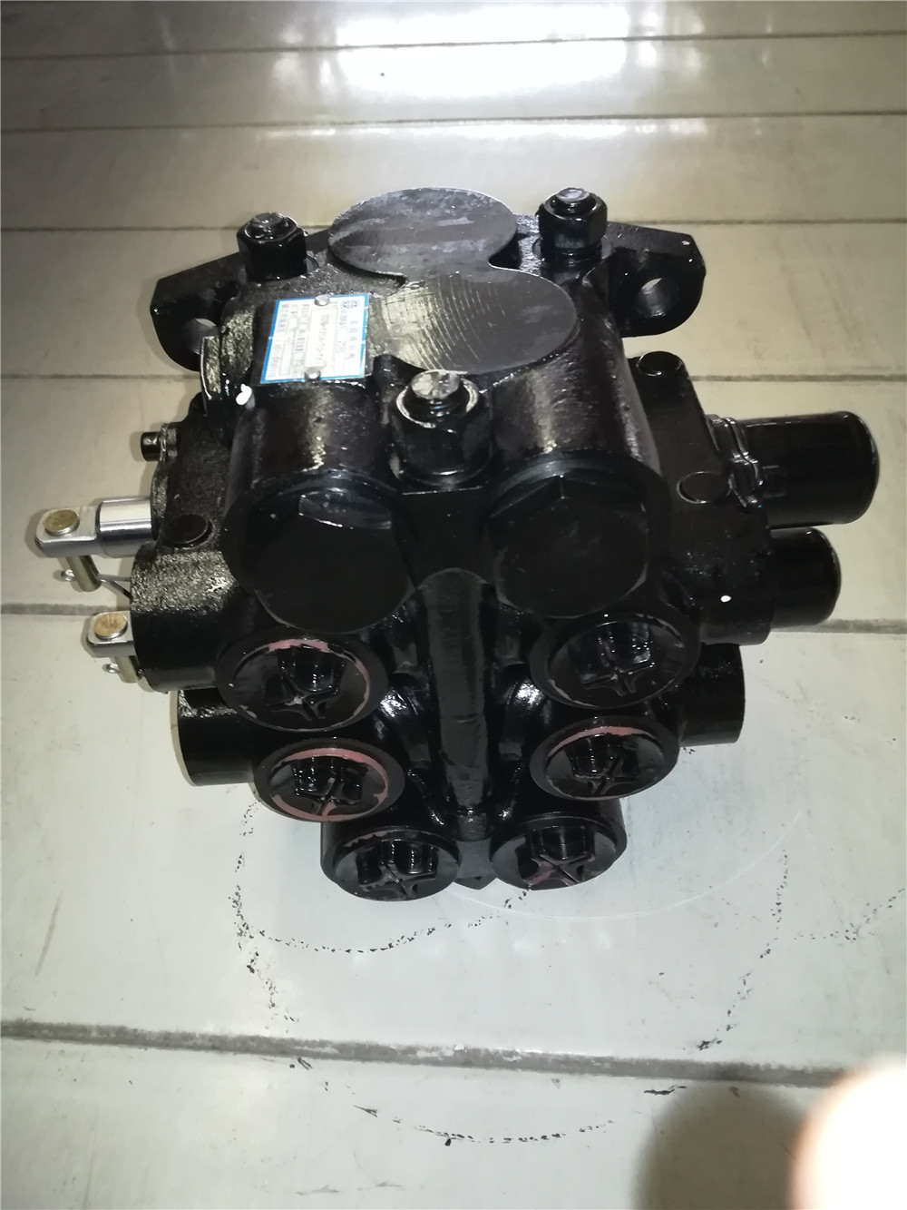 Multi-way reversing valve CDB-F20X-3
