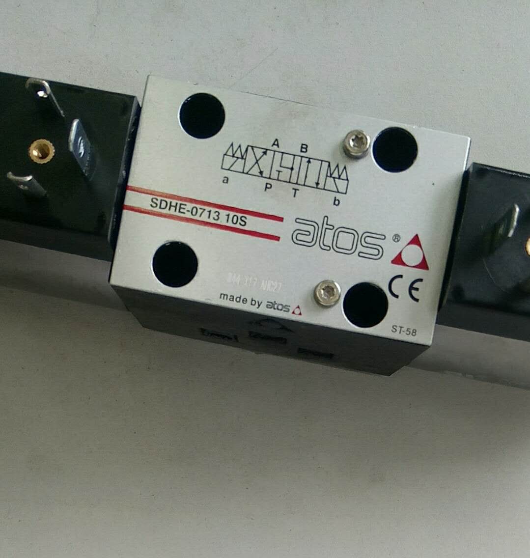 Plate solenoid reversing valve; SDHE-0713-X24DC-2