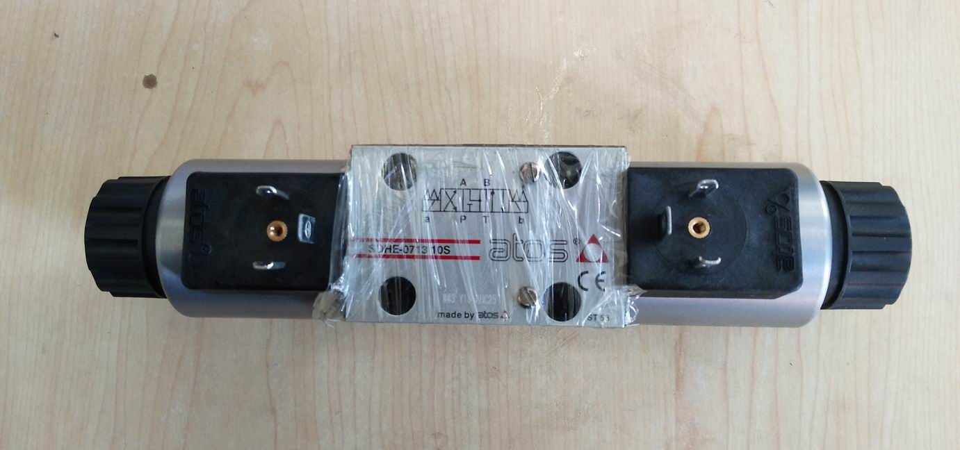 Электромагнитный реверсивный клапан; SDHE- 0713-X12DC-1