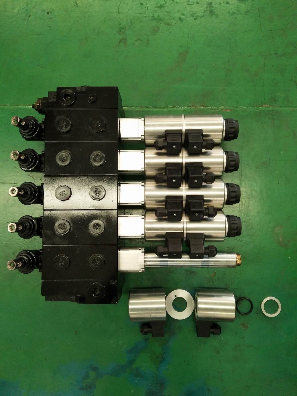 Multi-channel valve (electrical control)-1