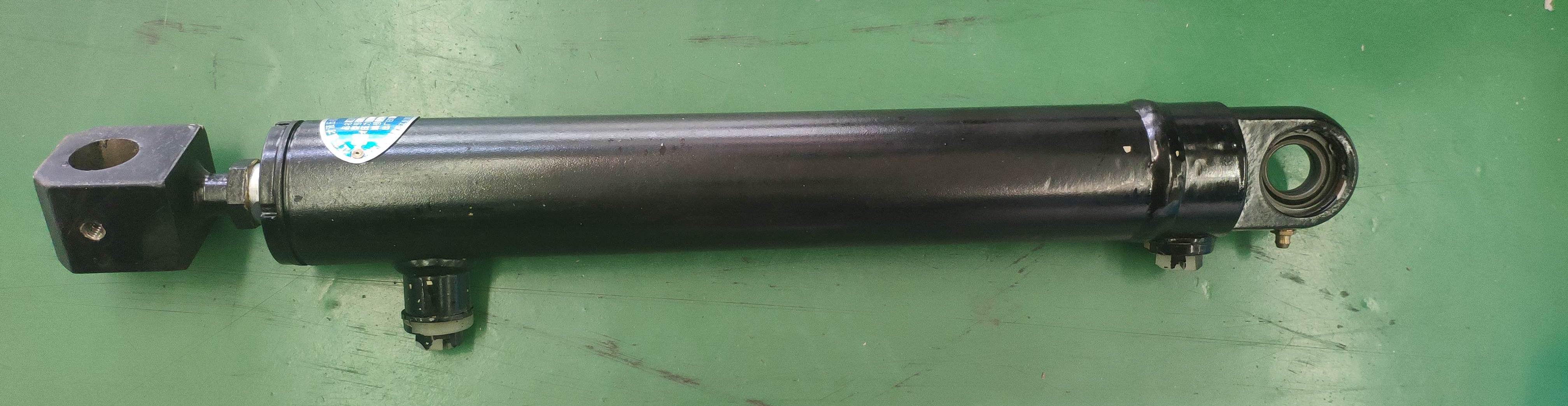 Suction port cylinder