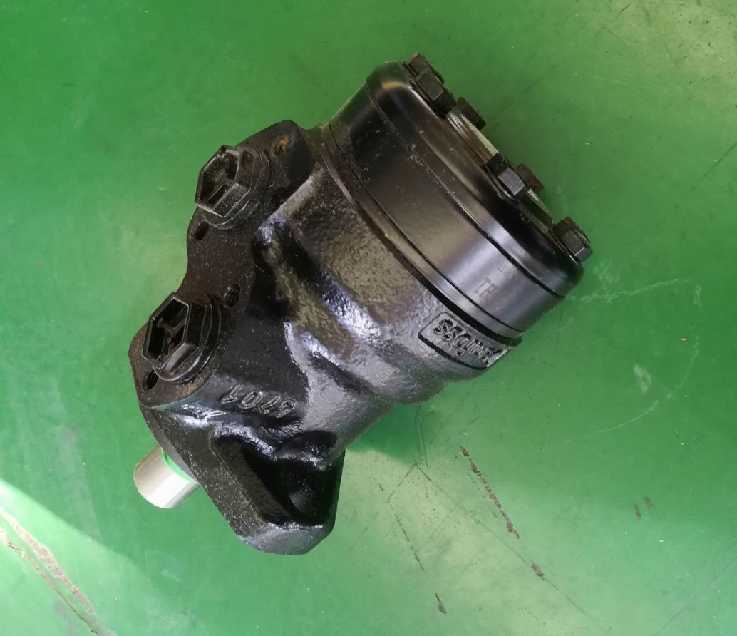 Двигатель подметальной машины OMR 100-1