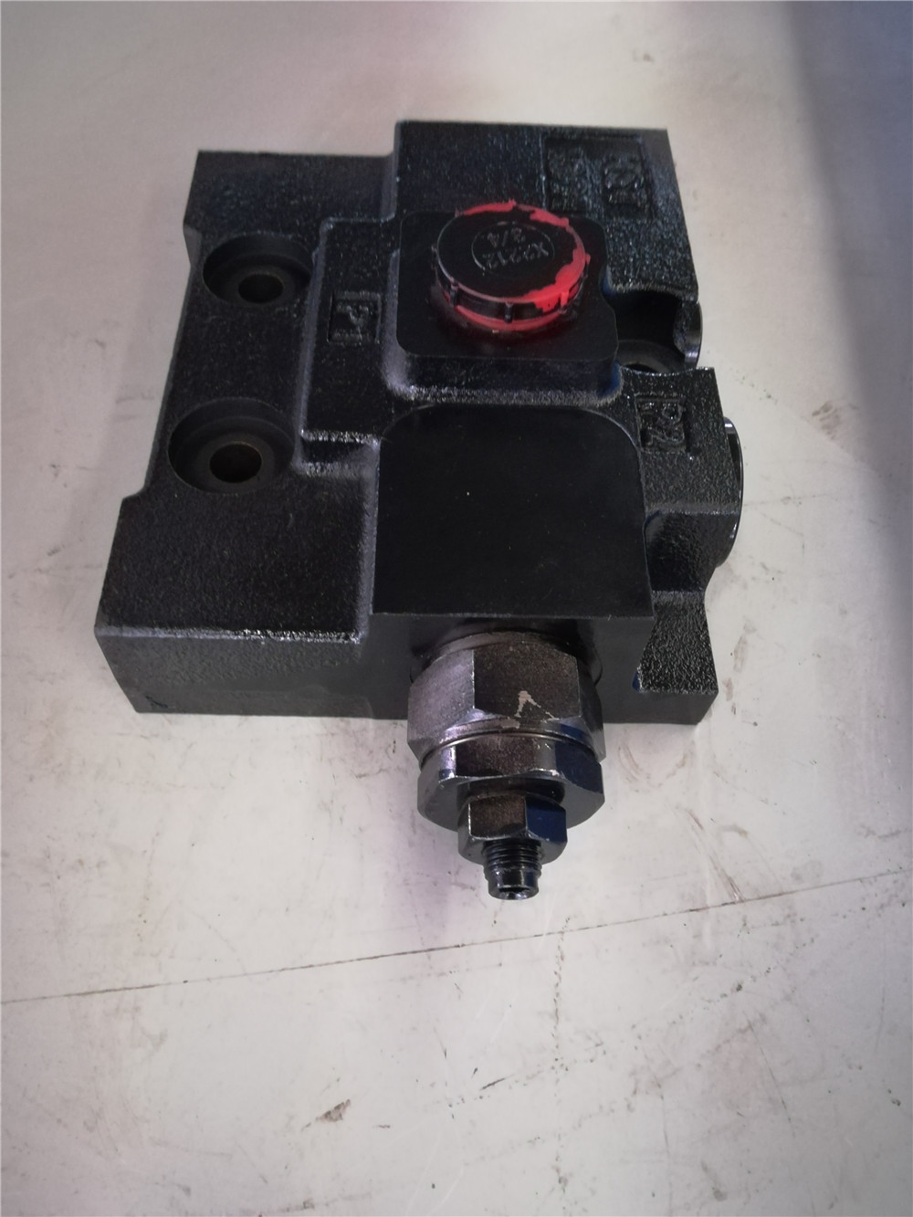 Main overflow valve; installed on oil inlet plate-1