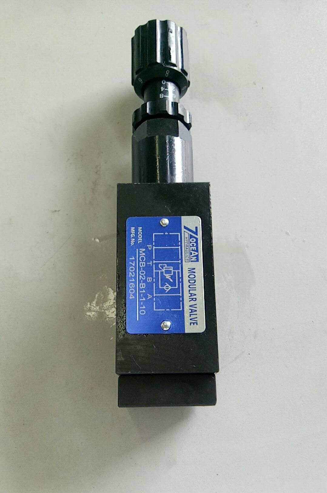 counterbalance valve; MCB-02-B1-1-20; 4401-07586