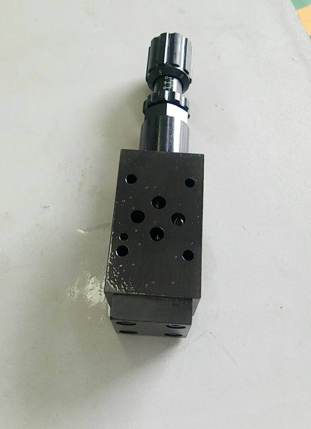 counterbalance valve; MCB-02-B1-1-20; 4401-07586-3