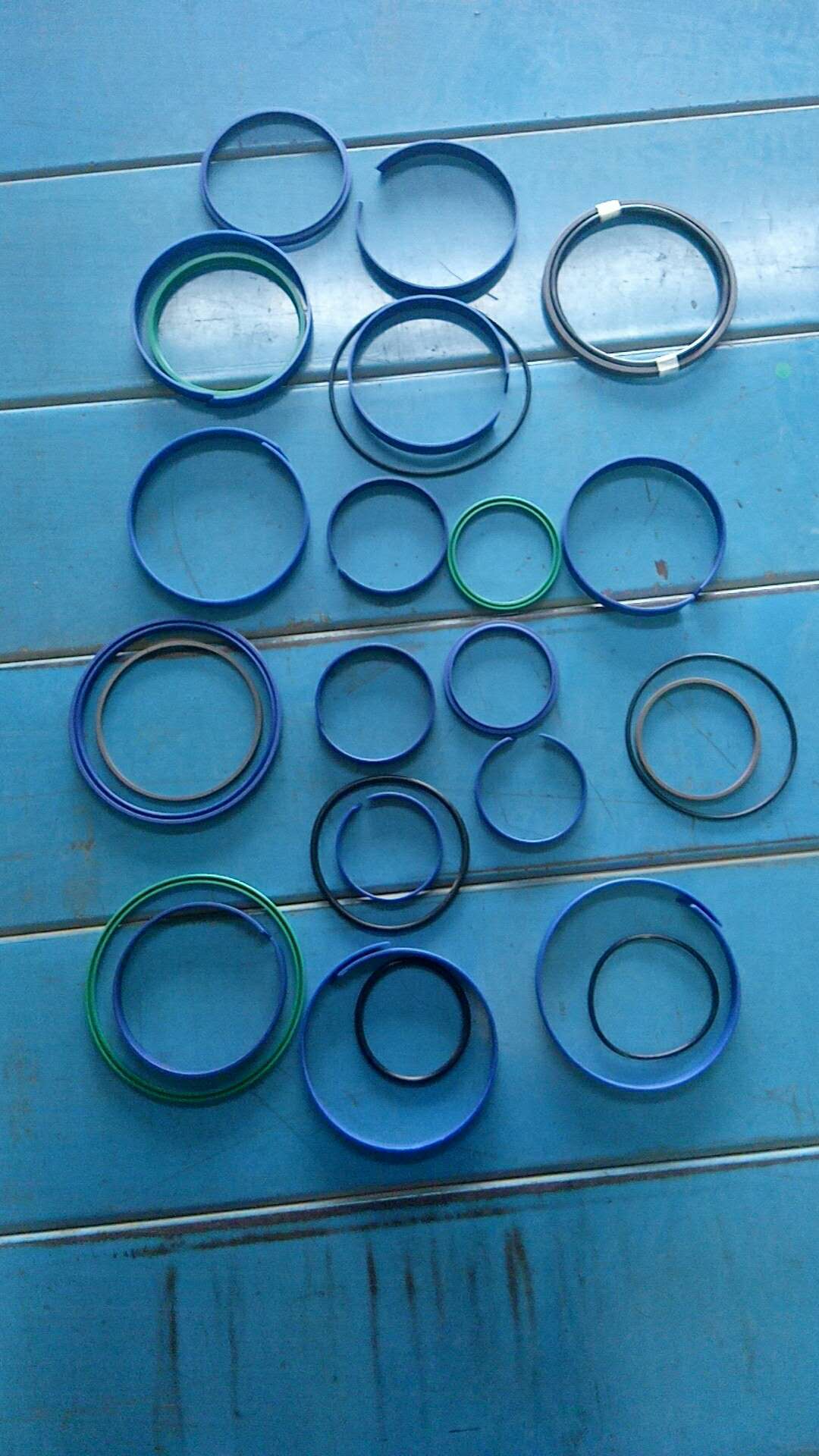 Oil cylinder maintenance kit; contains 22 pieces; for 4401-04508