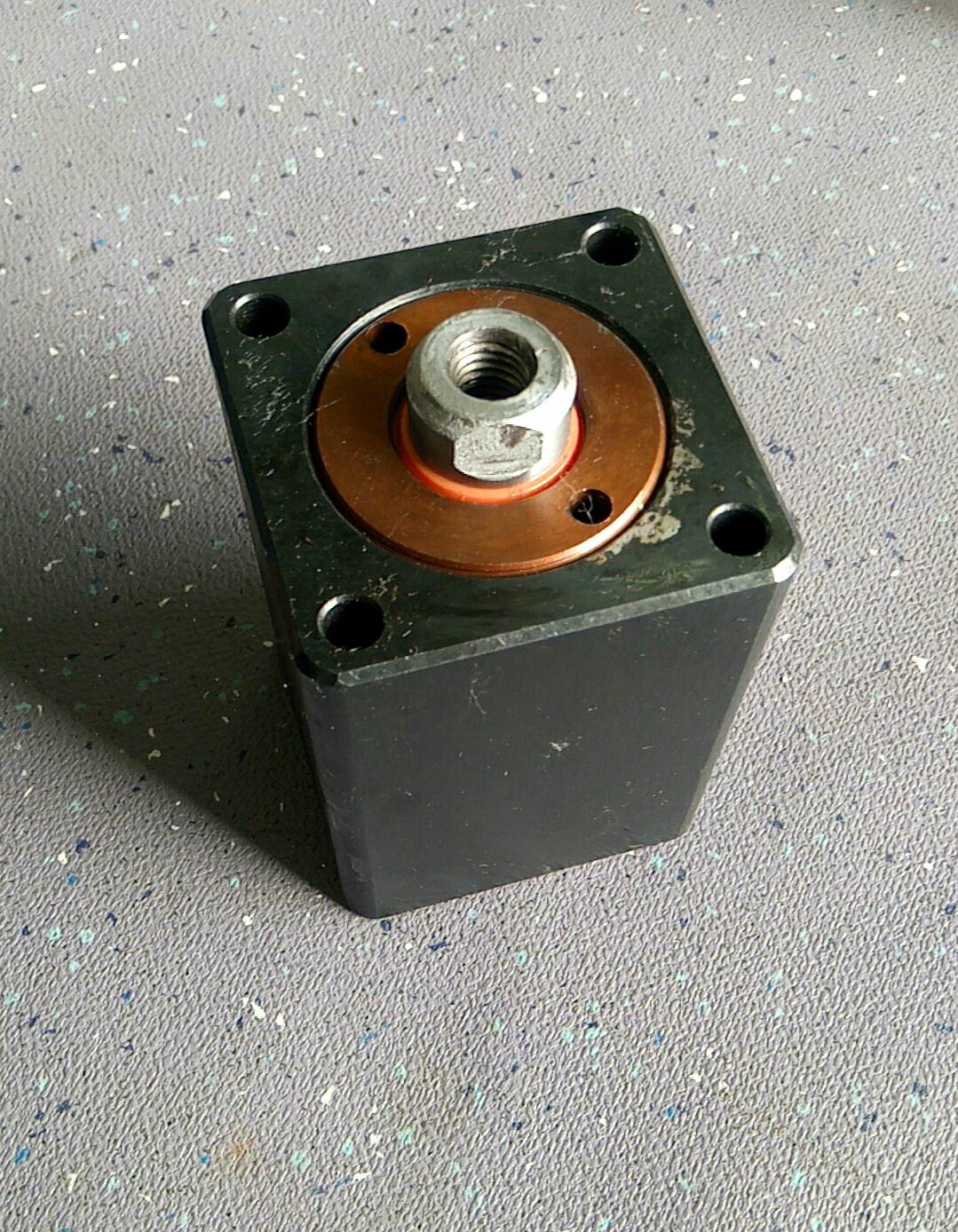 Ходовой цилиндр; ХКФ 32 * 20-1