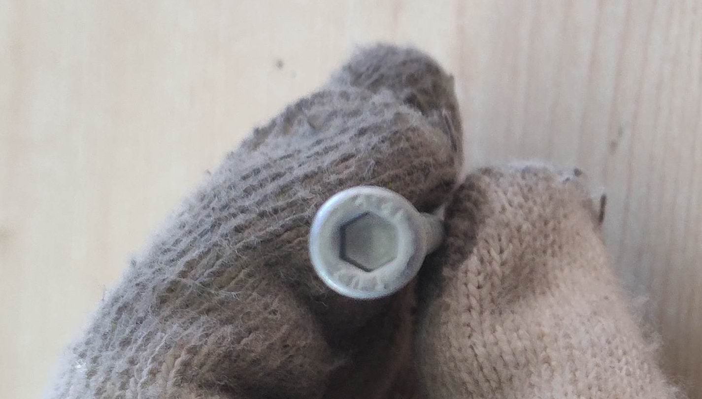 Hexagonal cylindrical head bolt M5*110, level 10.9-1