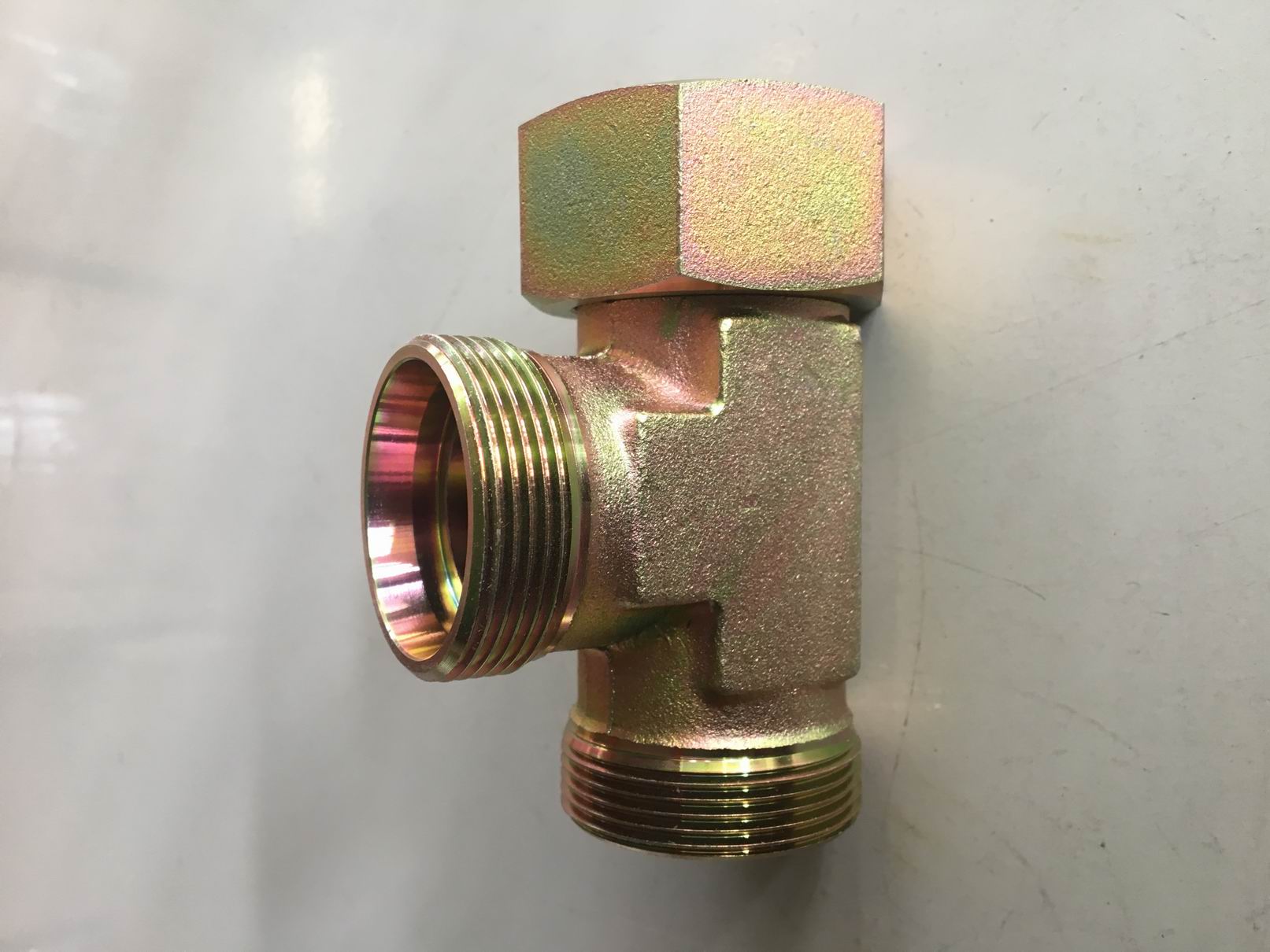 Straight tee combination connector CC-45-1