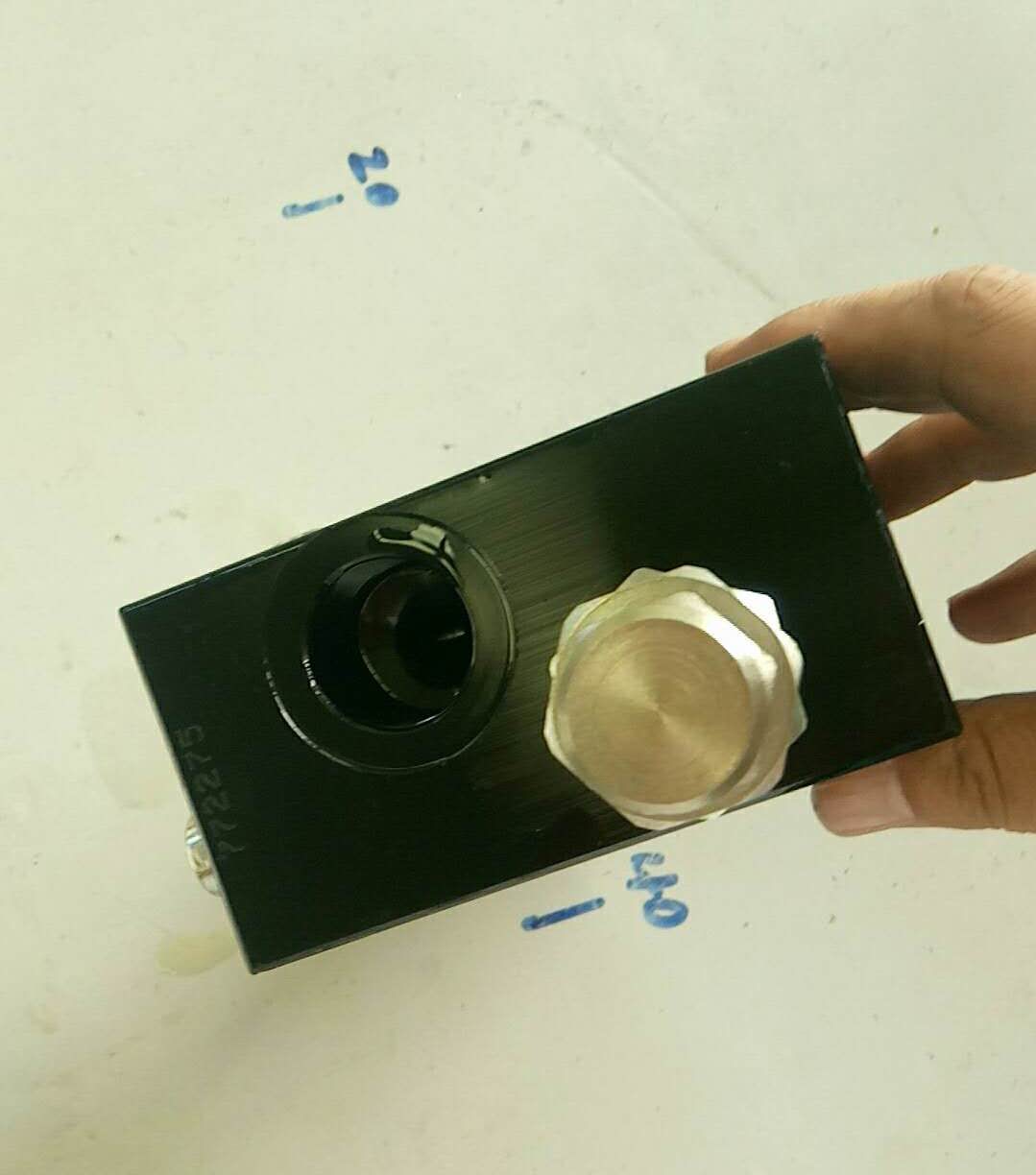 Double balance valve; P130-2/B07067101-5