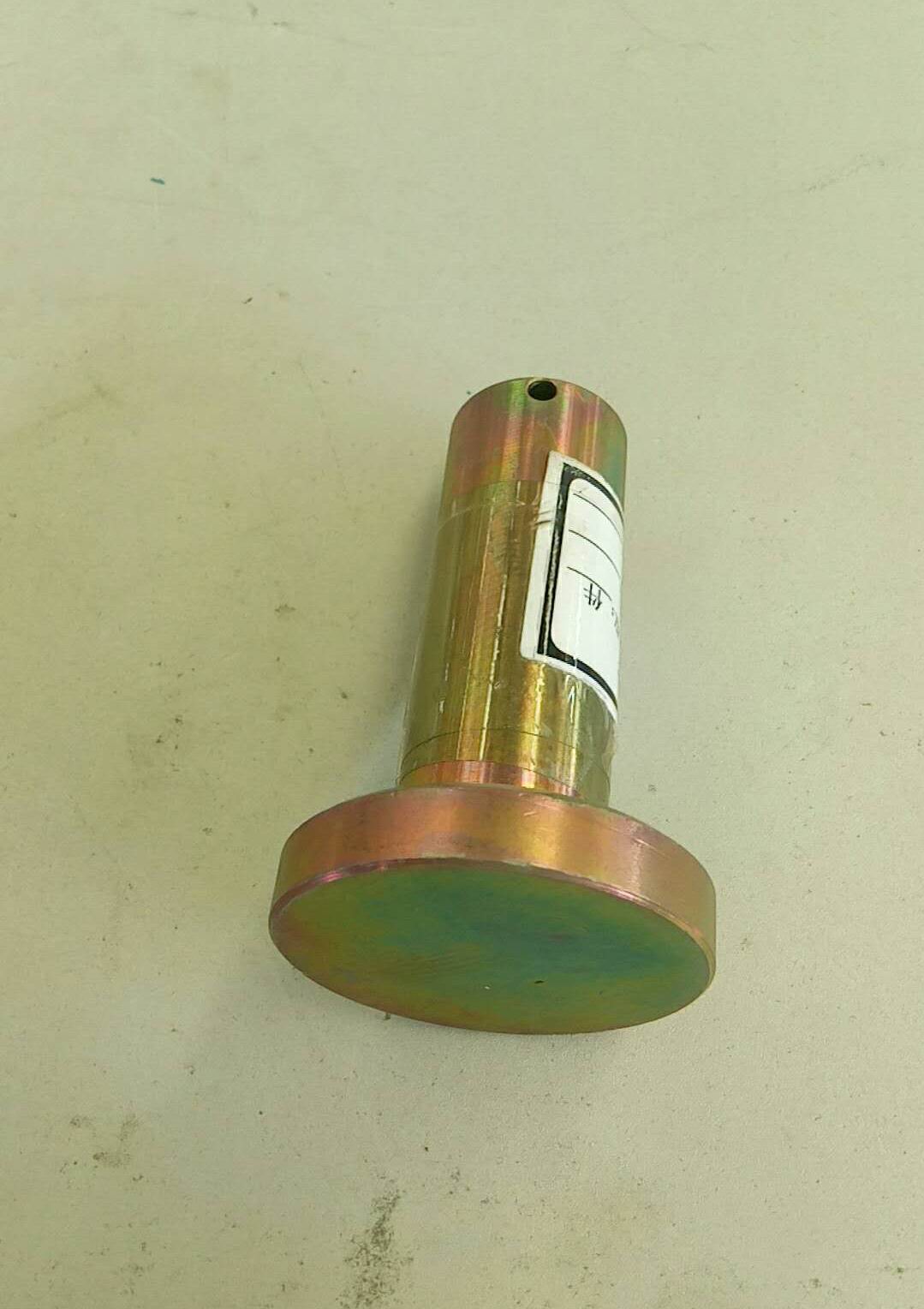Pin welding on skateboard cylinder-1