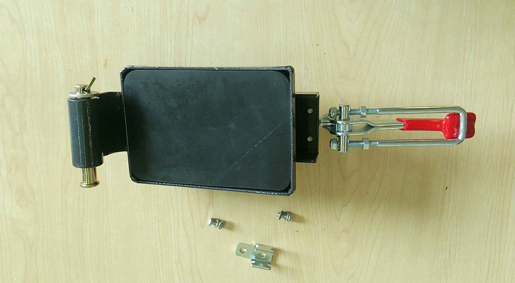 Торцевая крышка бака для сточных вод в сборе-2