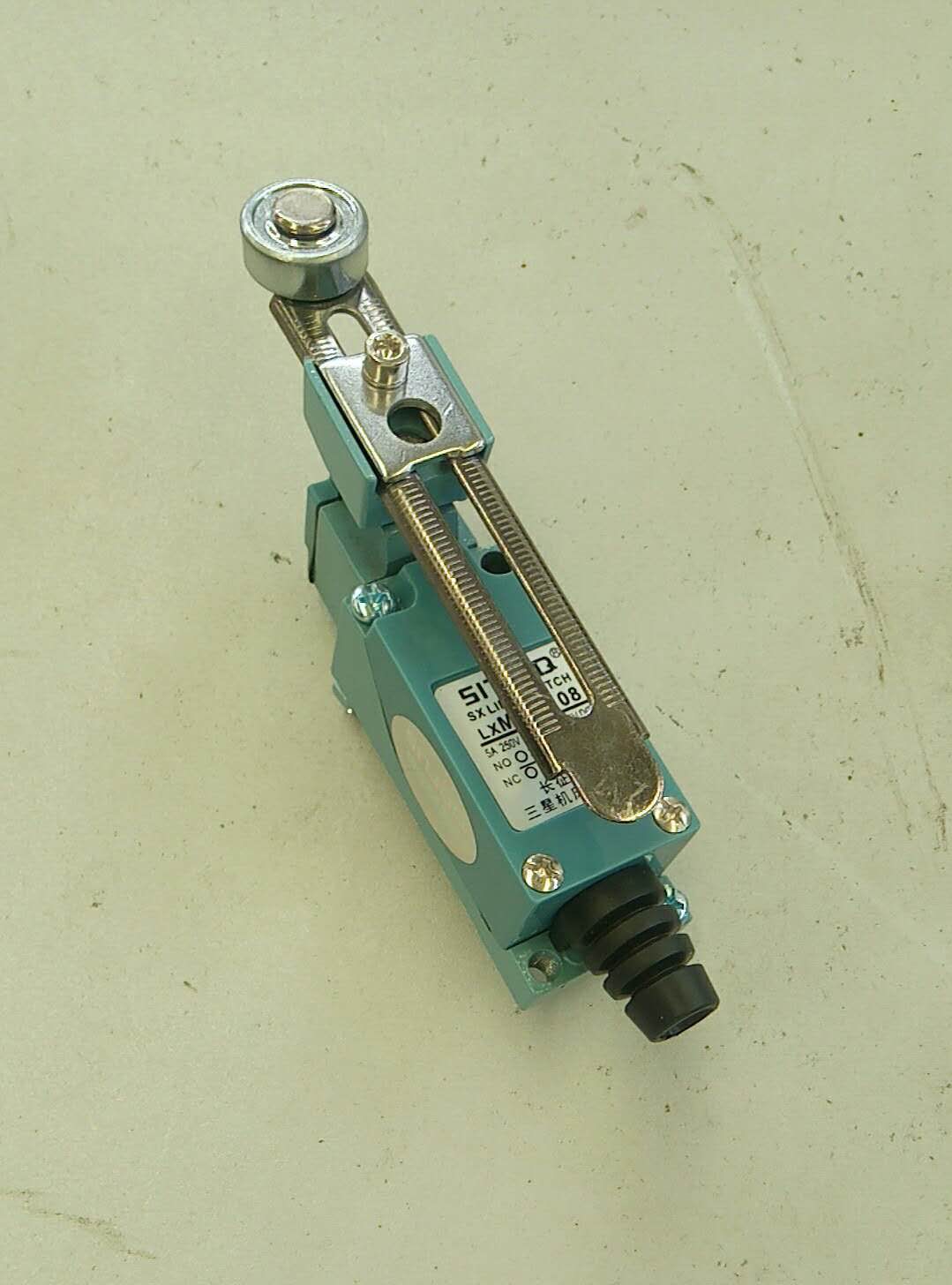 Stroke switch; LXME-8108-1