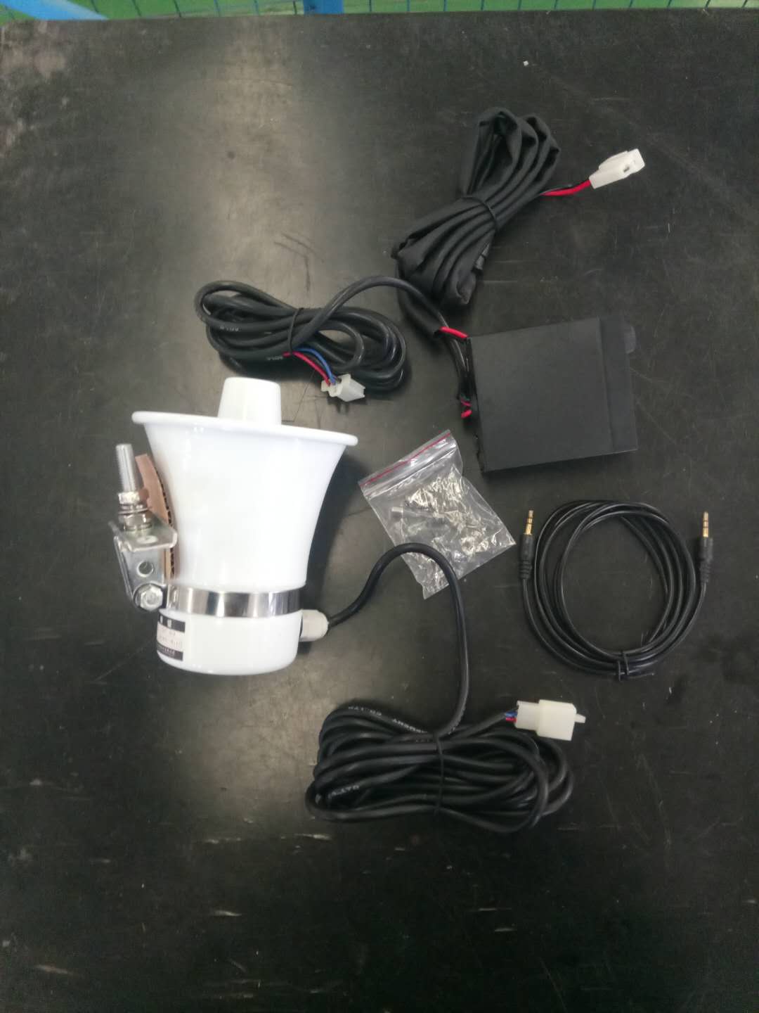 Music control box with speaker DC12V MP3 jack