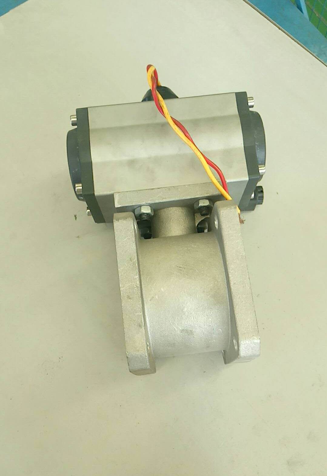 Pneumatic ball valve DN50 (24V)-3