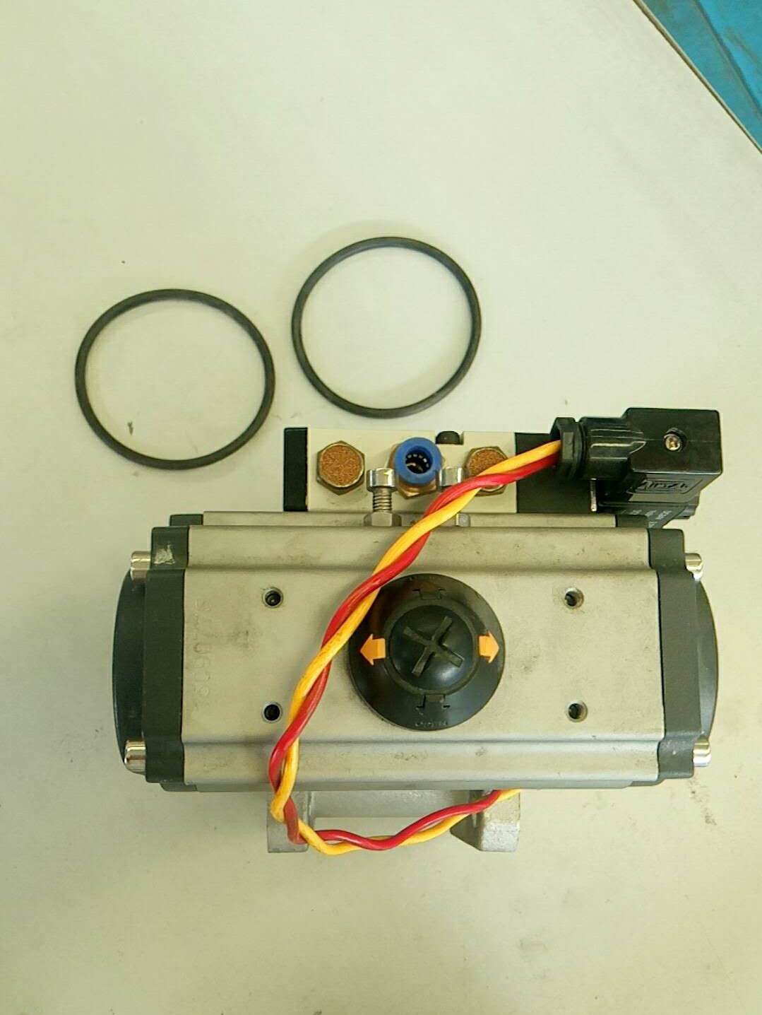 Pneumatic ball valve DN50 (24V)-4