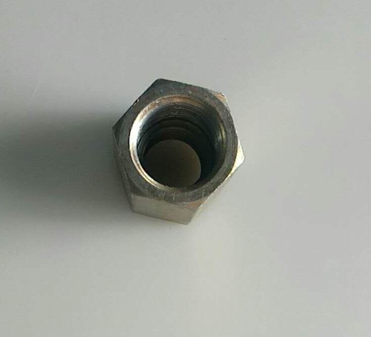 接头，内螺纹接头 7B-06-08