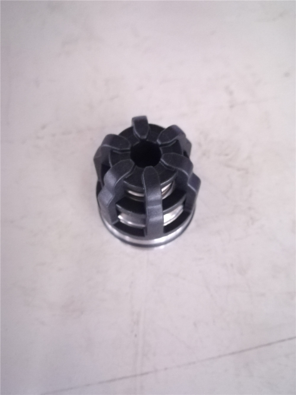 Water outlet valve assembly