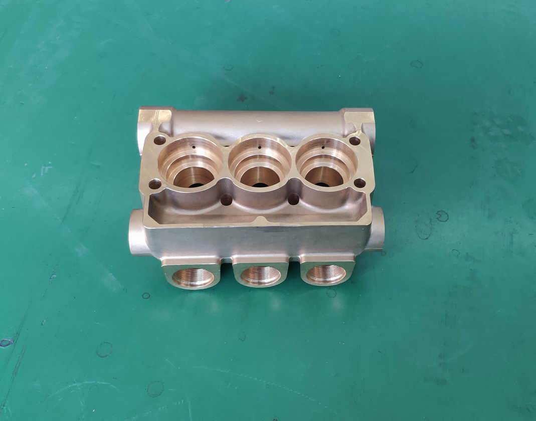 Головка насоса; 1604L6