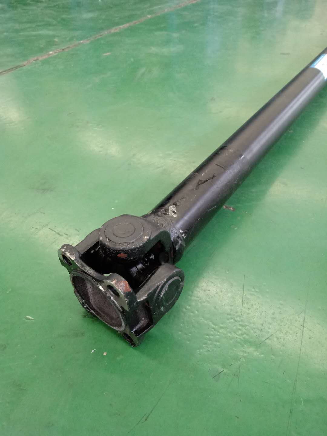 Low-pressure water pump drive shaft; for 9701-01214-1