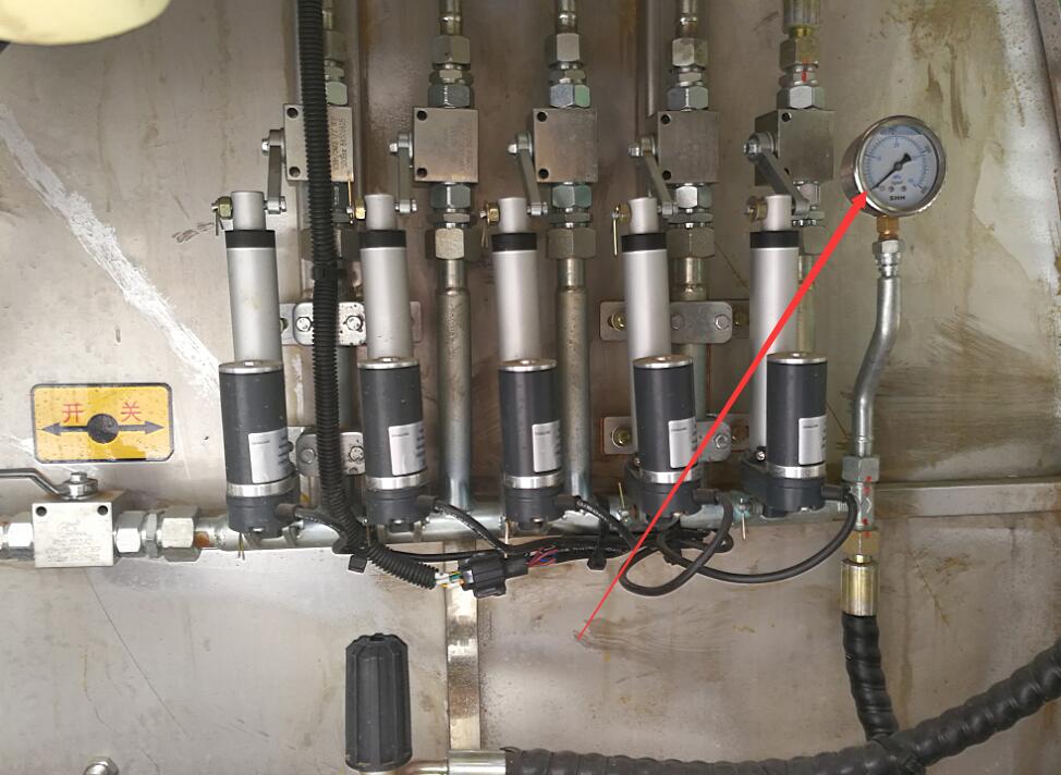 Pressure gauge; YN-60/40mpa