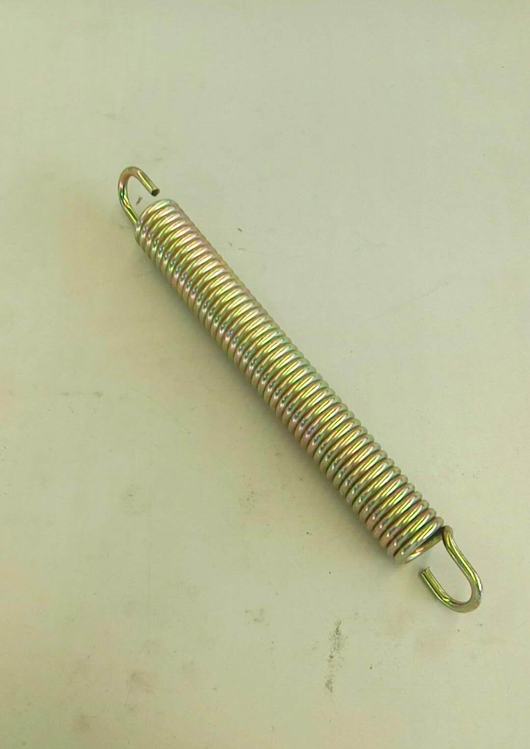 Потяните пружину