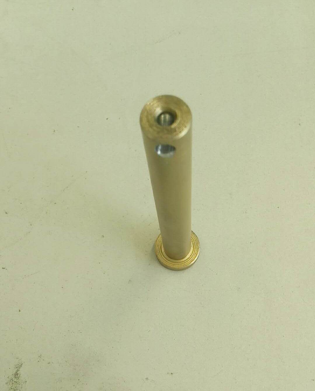 Ось вращения вверх и вниз-1