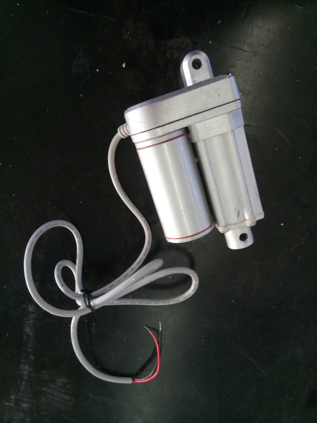 Up and down rotating push rod; HTA750-R20-24V