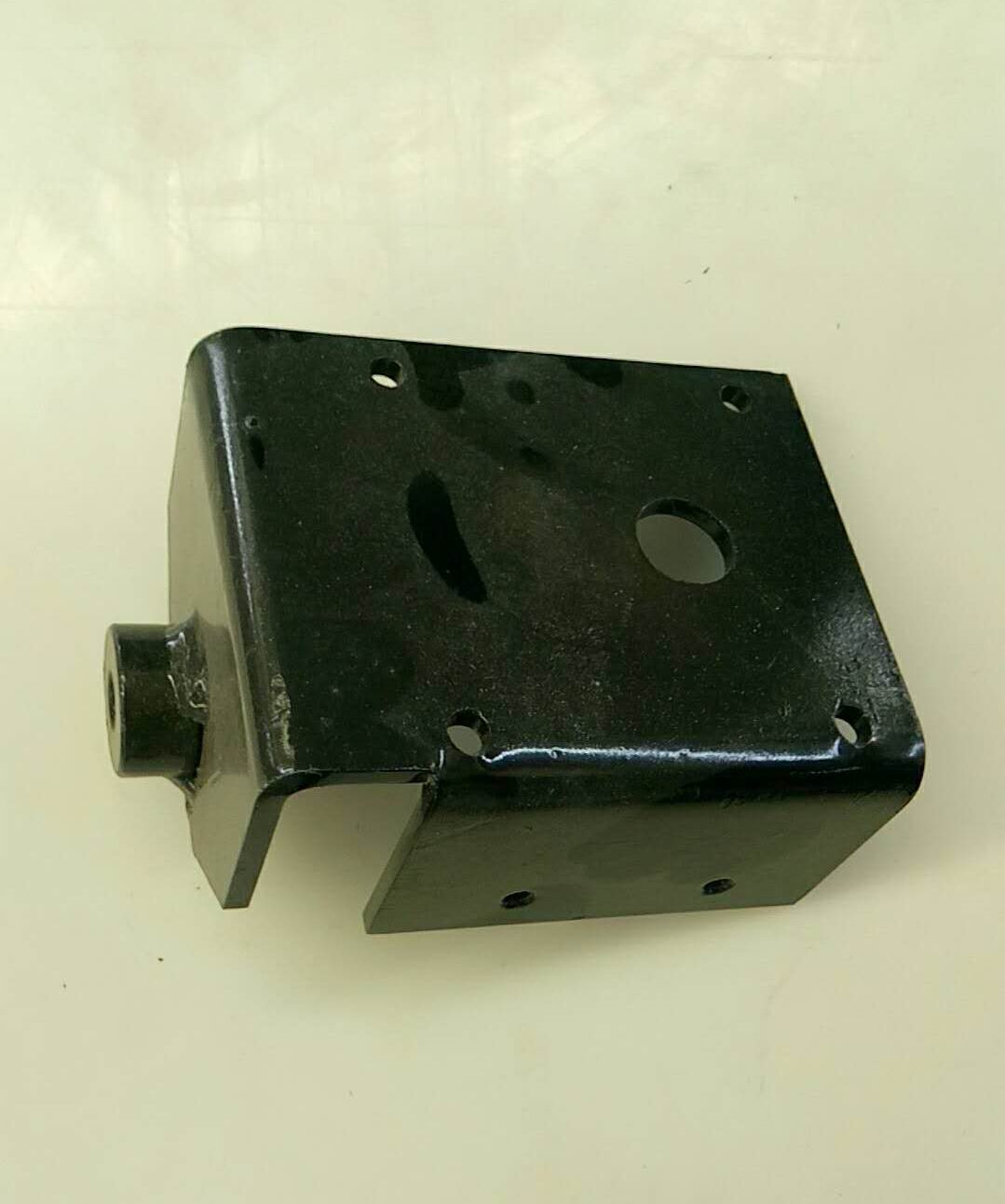 Кронштейн мотора точечного распыления-1