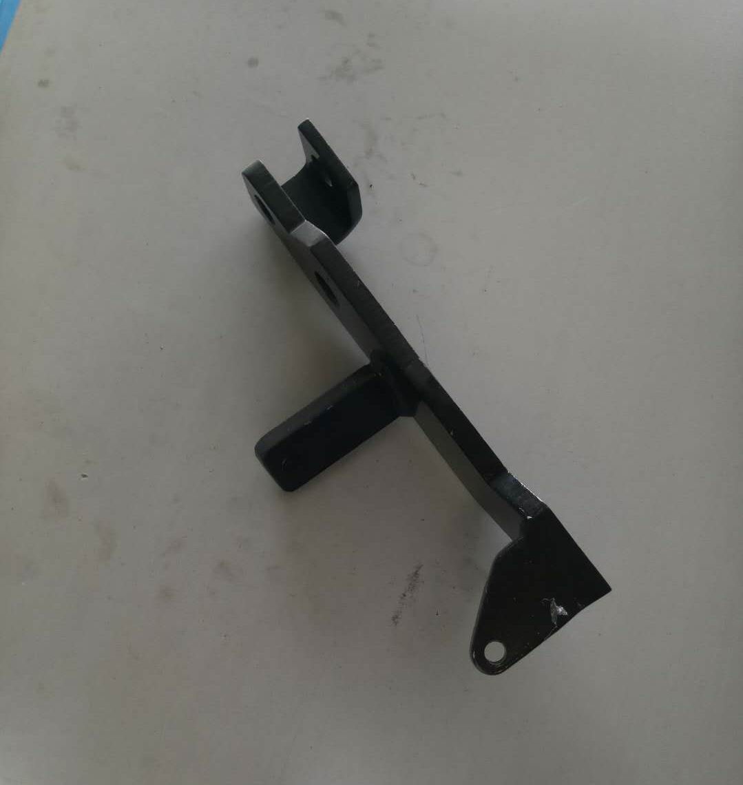 Поворотный рычаг в сборе-правый