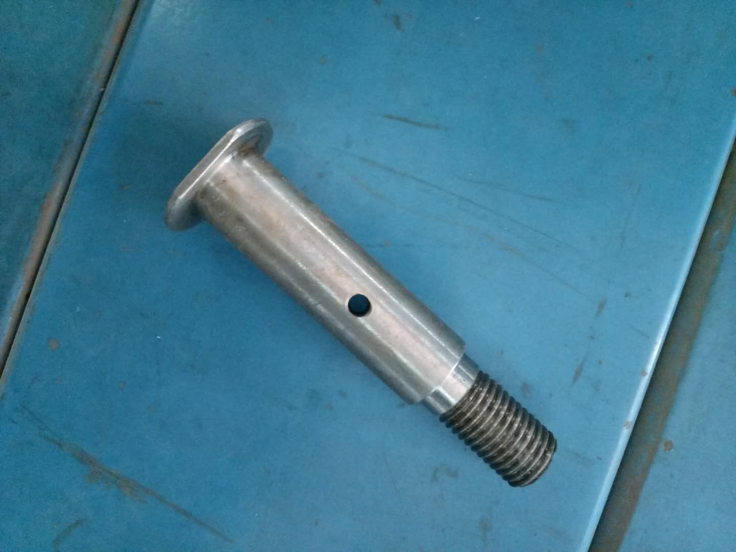 Caster shaft