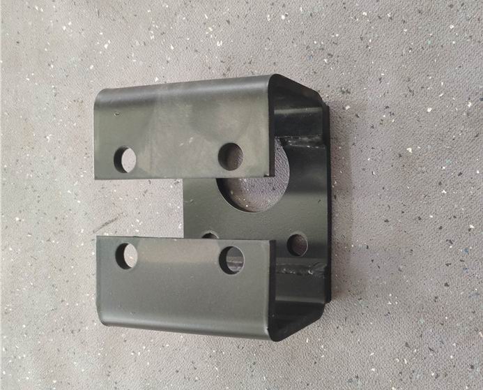 Left bearing seat bracket